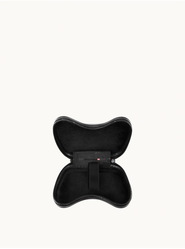 REMOTE CONTROL COVER - TEAM HERETICS